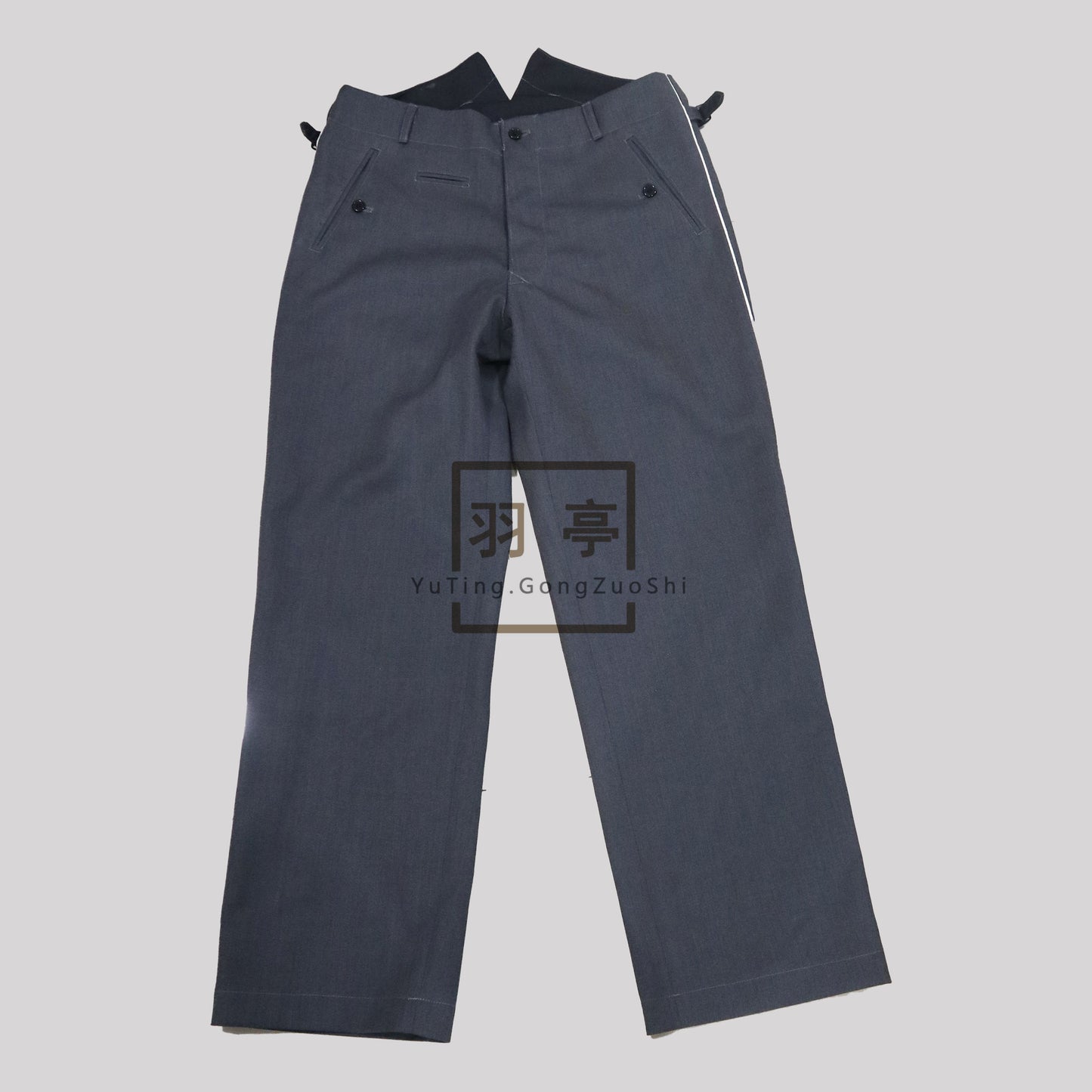 电影《无耻混蛋》白色m35礼服还原1