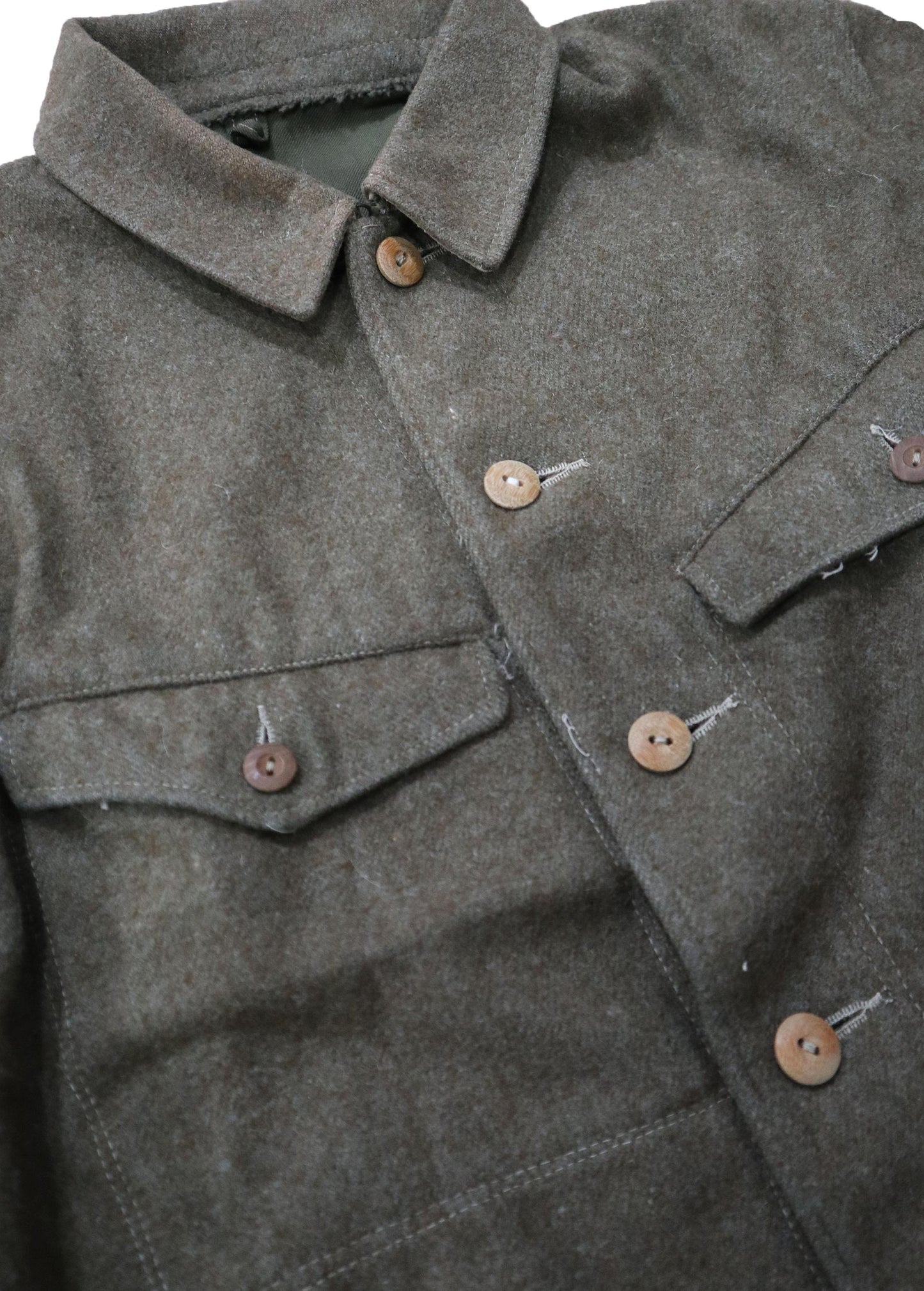 羽亭推荐原品后期型毛呢制服原品保真现货男士少有型号Late‑model original woolen uniform for men recommended by Yuting, authentic original piece, in stock, rare size for men.