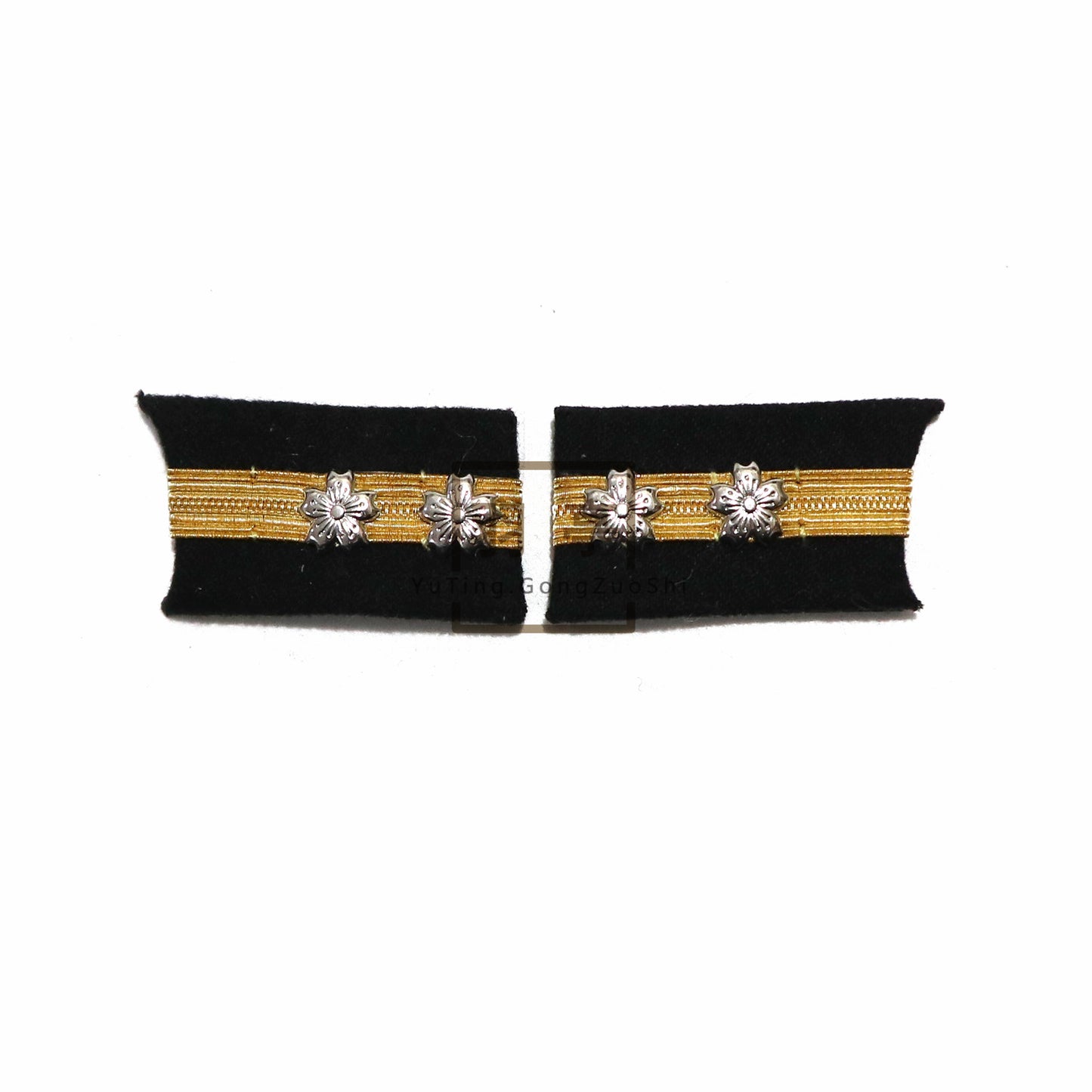 旧日本海军一种襟章ijn Collar insignia of a type of Imperial Japanese Navy uniform