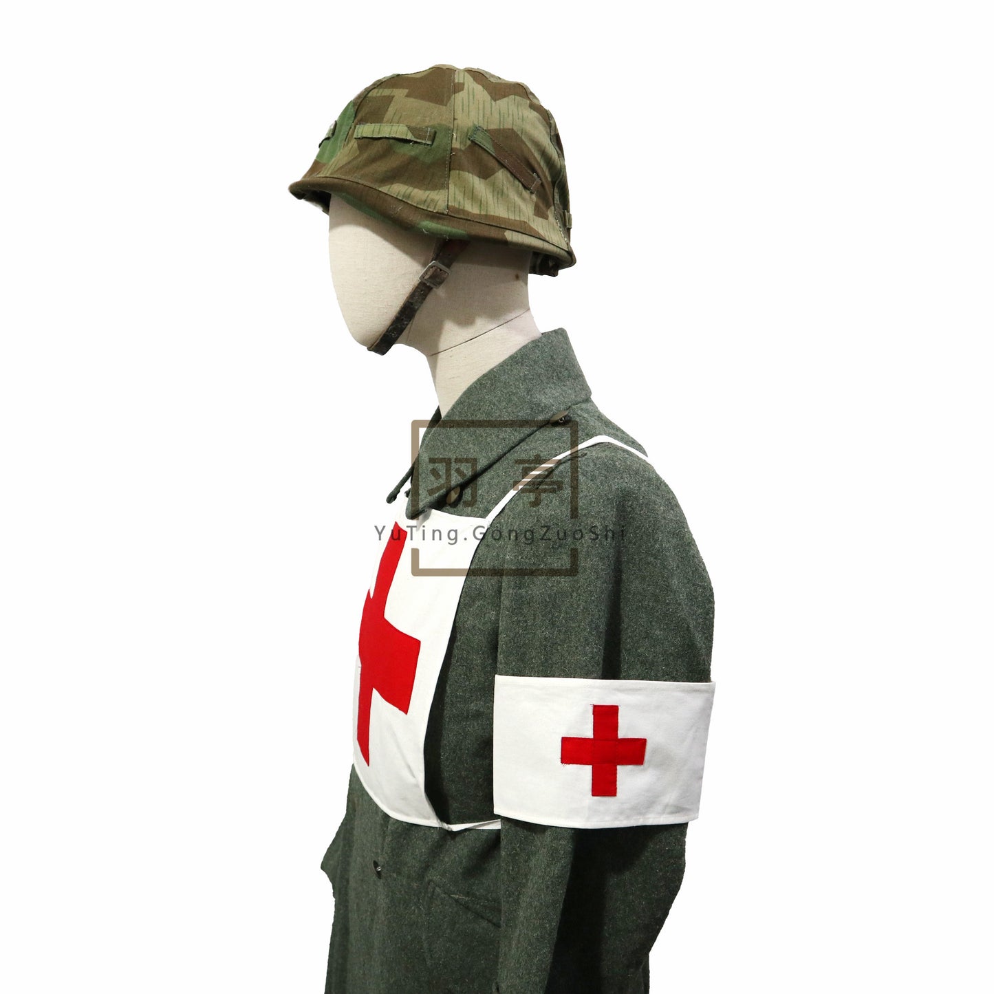 二战德国医疗兵识别背心袖标红十字The red cross chest apron worn by German WWII medics