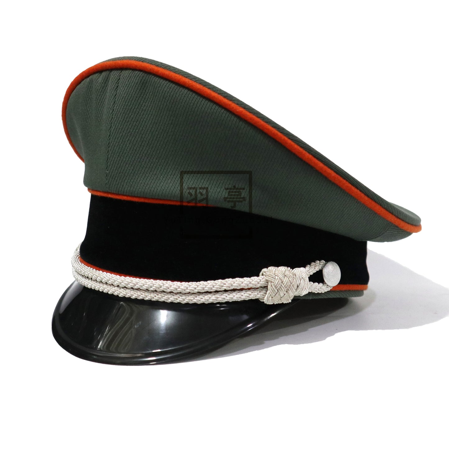 德国马裤呢 x 宪兵大檐帽影视道具 cosplay 兵人角色扮演密室剧本German Moleskin × Gendarmerie Peaked Cap, Film & TV Prop, Cosplay, Action‑Figure Role‑Play, Escape‑Room Script