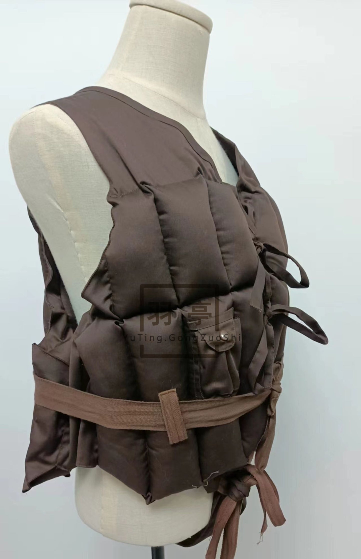 羽亭推荐海航救生衣外贸版cos重演影视服装道具    Recommended by Yuting: Export‑version naval‑air‑service life vest, costume prop for cosplay & historical reenactment