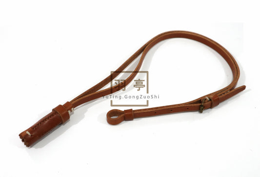 羽亭推荐3295dao绪纯牛皮植鞣皮cosplay重演收藏穗子   Recommended by Yuting: Full‑vegetable‑tanned leather sword tassel for Type‑32 / Type‑95 non‑commissioned officer sword, for cosplay, reenactment & collection