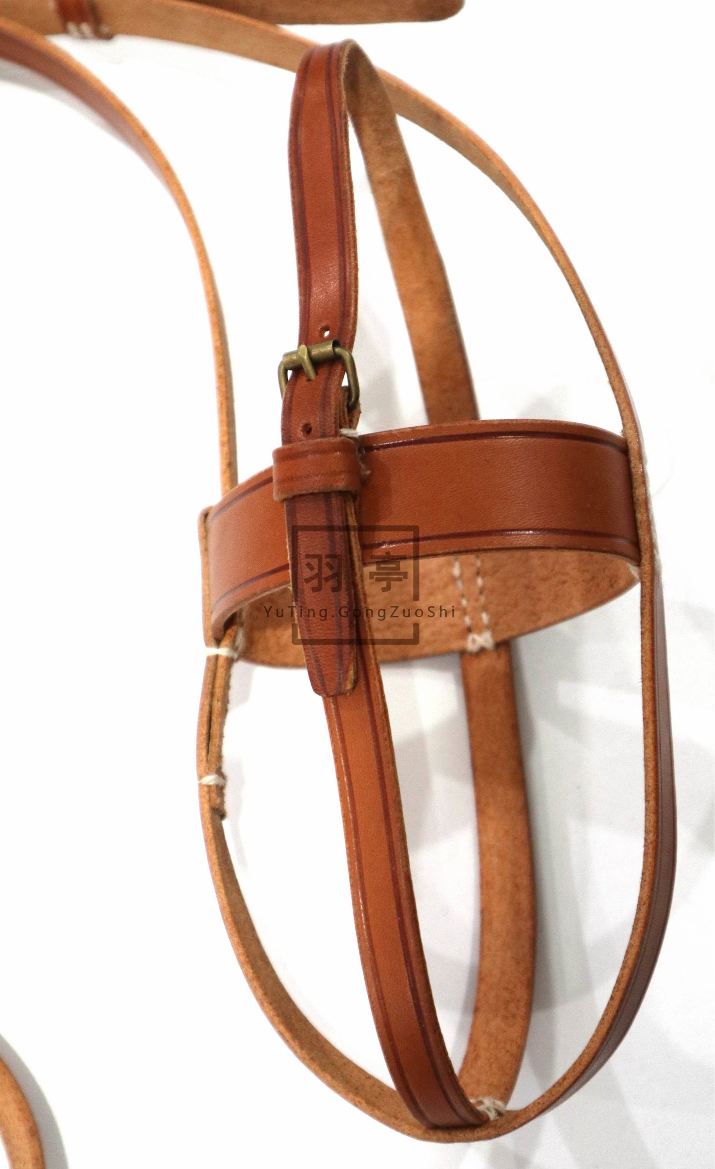 羽亭推荐牛皮5水壶套cosplay道具影视早期   Recommended by Yuting: Early‑period leather Type‑5 canteen cover, prop for cosplay