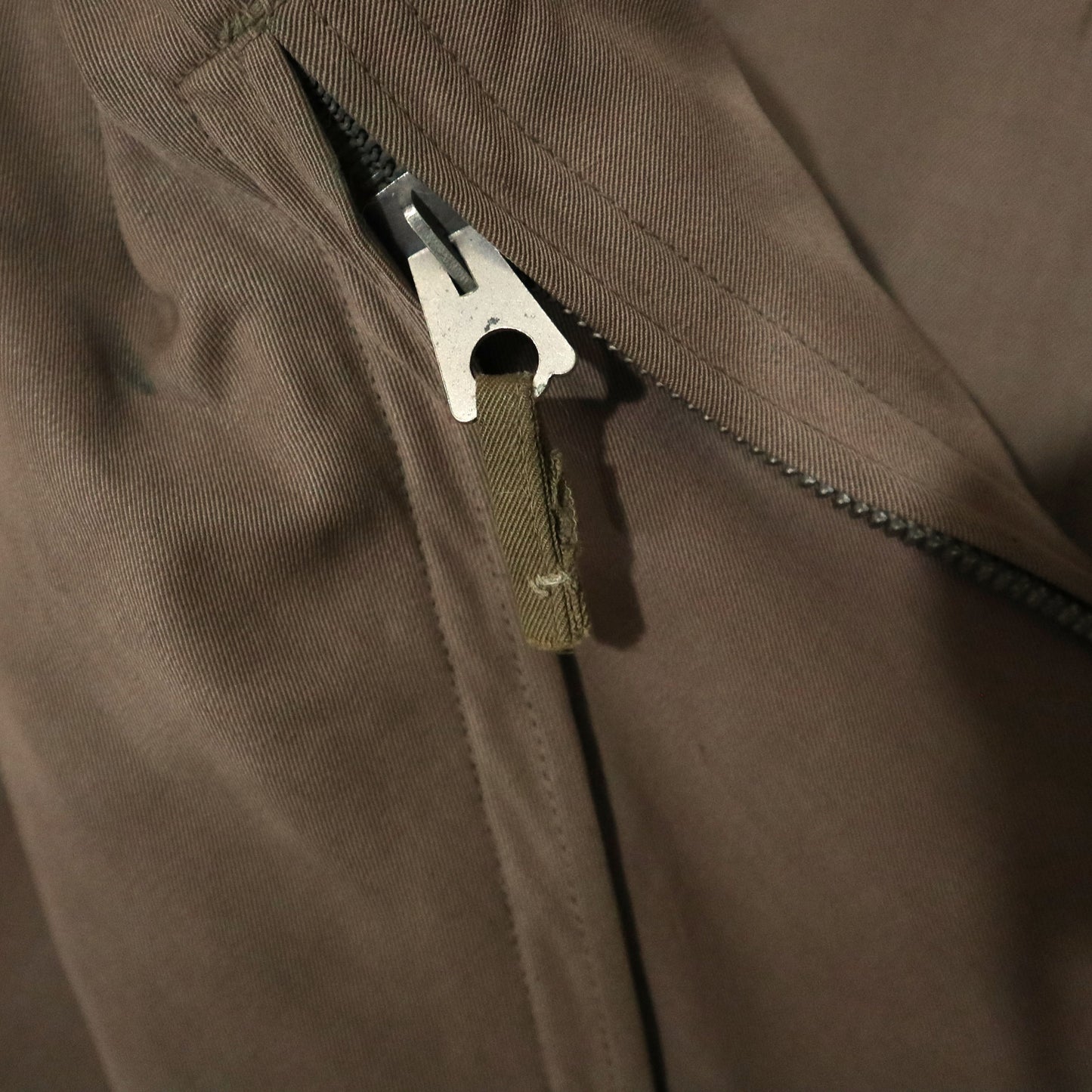 羽亭推荐陆航原品连体飞行服现货保真兔毛博馆收藏品空战Recommended by Yuting, original army‑aviation one‑piece flight suit, rabbit fur lining, authentic, museum‑collectible piece, air‑combat themed collectible, in stock