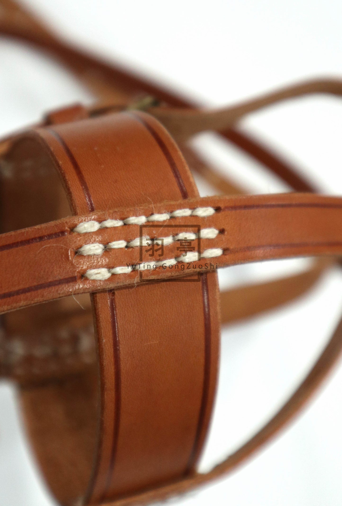 羽亭推荐牛皮5水壶套cosplay道具影视早期   Recommended by Yuting: Early‑period leather Type‑5 canteen cover, prop for cosplay