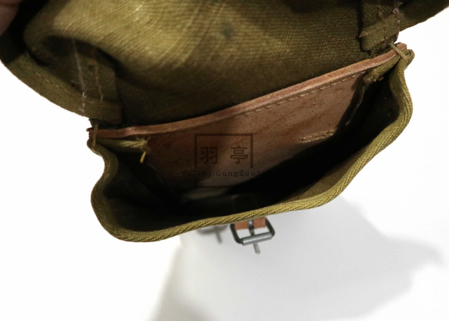 羽亭推荐帆布工具包影视道具中影横店历史舞台装备大正   Recommended by Yuting: Taisho‑era canvas tool bag, movie prop for Zhongying & Hengdian, historical‑reenactment stage gear