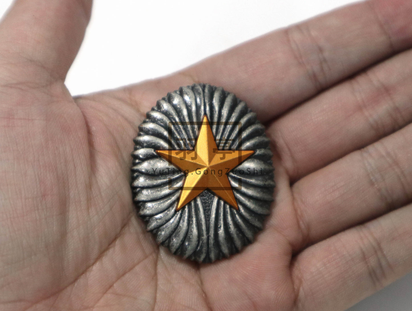 羽亭推荐陆大海大徽章金属道具影视中影横店Recommended by Yuting, metal badges for Army‑War‑College & Naval‑War‑College, film props for Hengdian shooting