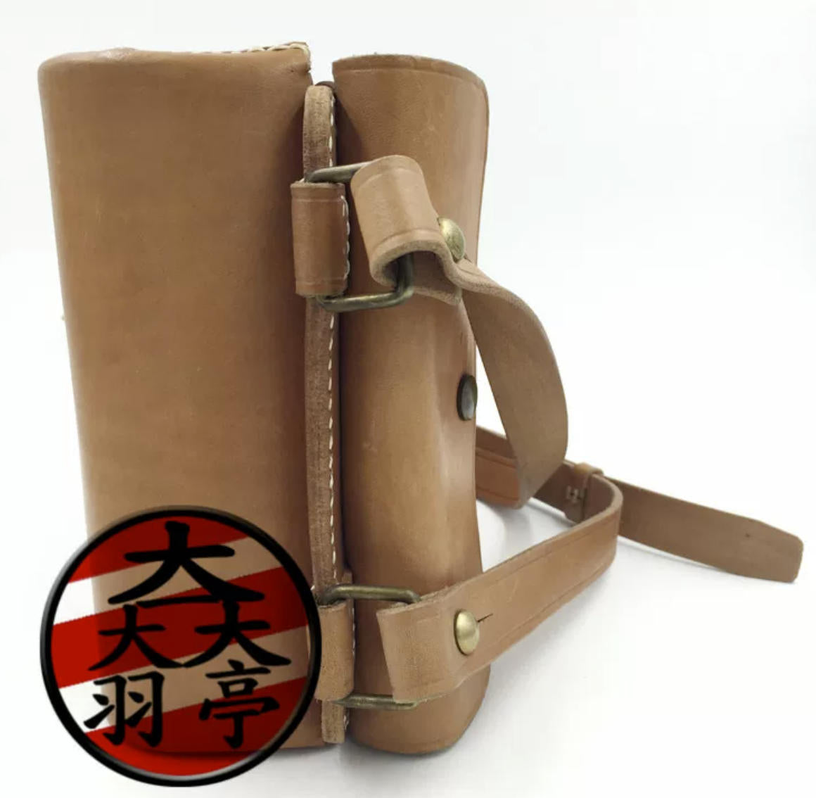 羽亭推荐子地图包斜挎工具头层皮历史舞台影视道具收藏装备野战Recommended by Yuting, full‑grain‑leather cross‑body map‑case with tool compartment, historical‑stage‑film prop, field‑gear collectible