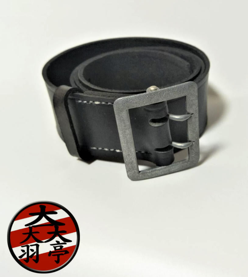 羽亭推荐德用腰带黑色黄色将校制服装备牛皮双叉腰   Yuting Recommended, German‑Style Officer Uniform Belt, Black & Tan, Cowhide Double Prong Belt, Reenactment Costume Gear