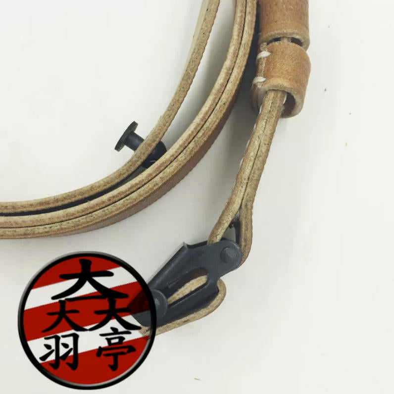 羽亭推荐德工程用MP40牛皮背带制服装备收藏户外重演   Yuting Recommended, German‑Style MP40 Cowhide Sling, Uniform Gear for Outdoor Reenactment & Collection